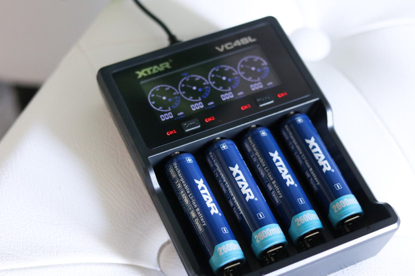 Xtar VC4SL 4 slot battery charger - The Petoskey Stone